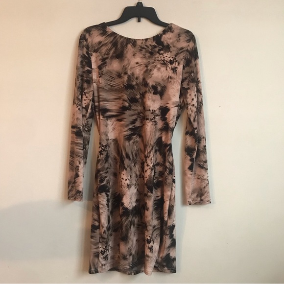 Jennifer Lopez Dresses & Skirts - Sexy Jennifer Lopez low-back dress. Fully Lined. Tan & black size L
